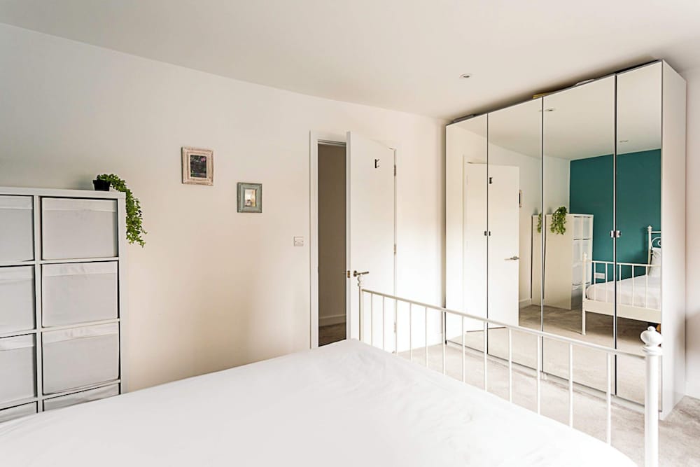Quiet and Spacious Four Bedroom House