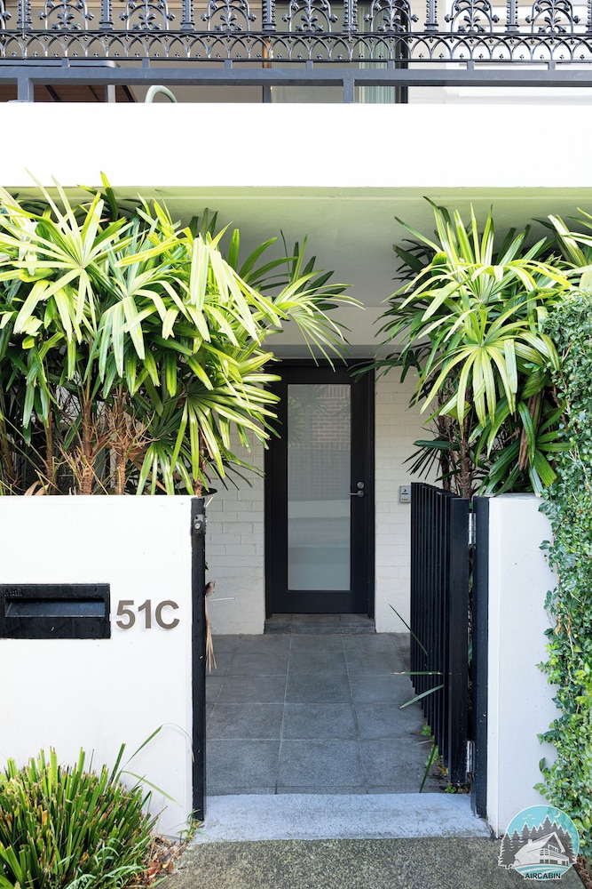 Aircabin Annandale Comfy 3 Bed Townhouse