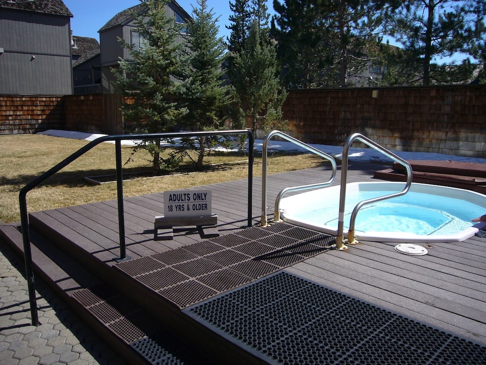Lake Tahoe Vacations - Mv25: Waterfront Tahoe Keys Home -30 Days Minimum - Property Image 37