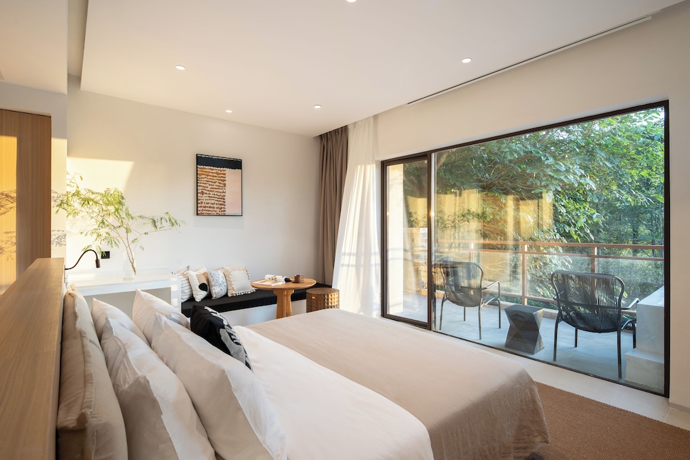 Miyue Shenzhen Tianlu Secret Wild Wizard Holiday Hotel