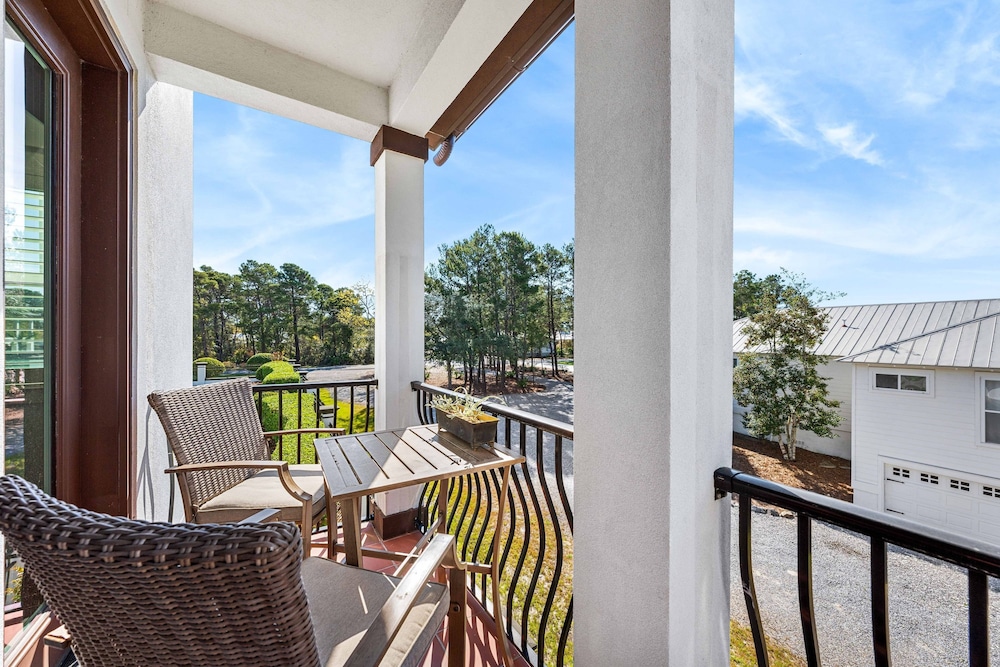 Modern Stay Near 30A w Pool Balcony Golf Cart Rental 30A Sunset Cove