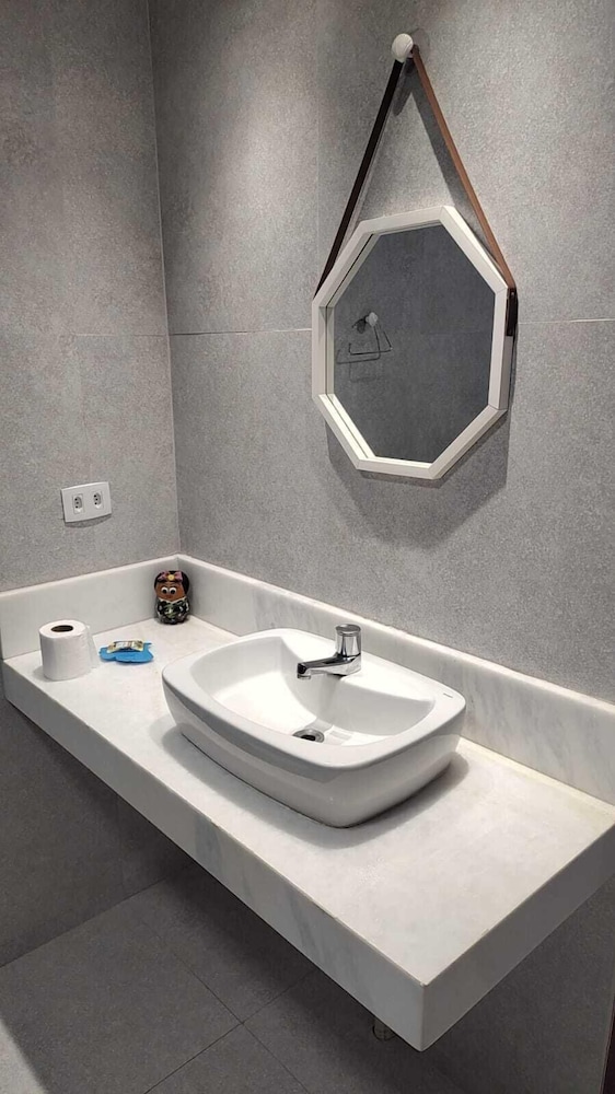 Clara Lua Suites