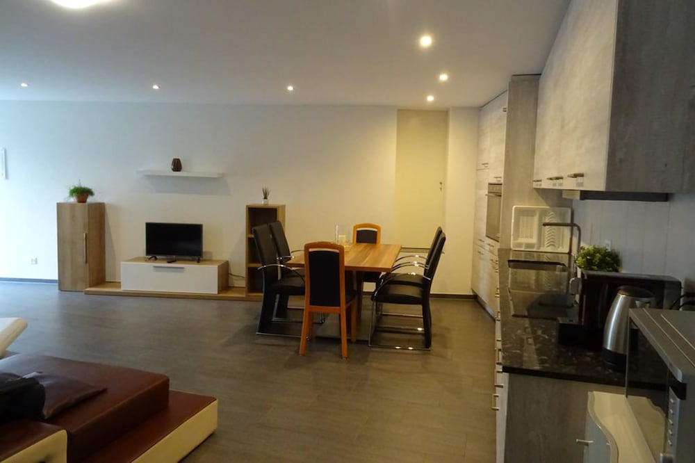 Bahnhofplatz Apartment view 2