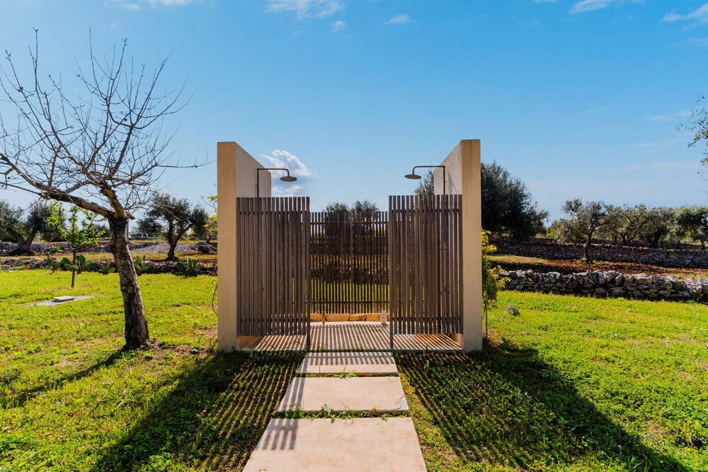 Ker Rail Villa With Pool by Wonderful Italy