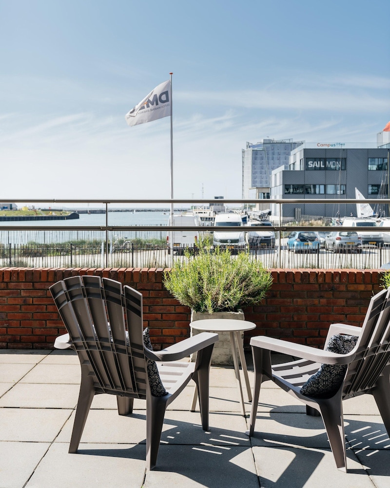 Beach Escape in Scheveningen