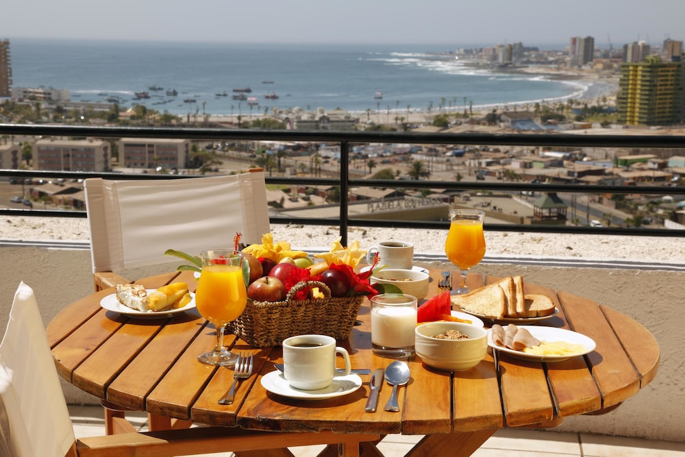 Iquique Vacations - Hotel Terrado Club - Property Image 1