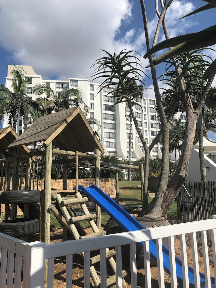 Studio Resort Apartment - Sleeps 2 - Beachside