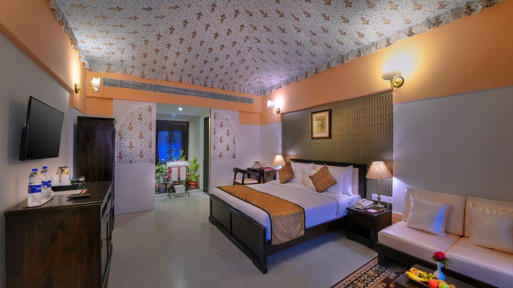 The Tigress Resort & Spa, Ranthambore