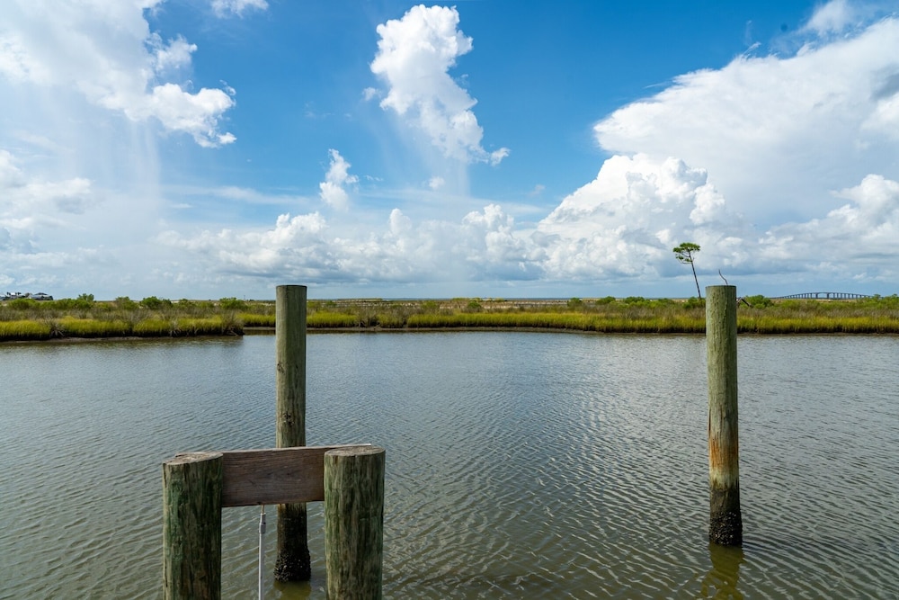 Bayou Heron #2b - 1514 Cadillac 2 Bedroom Condo