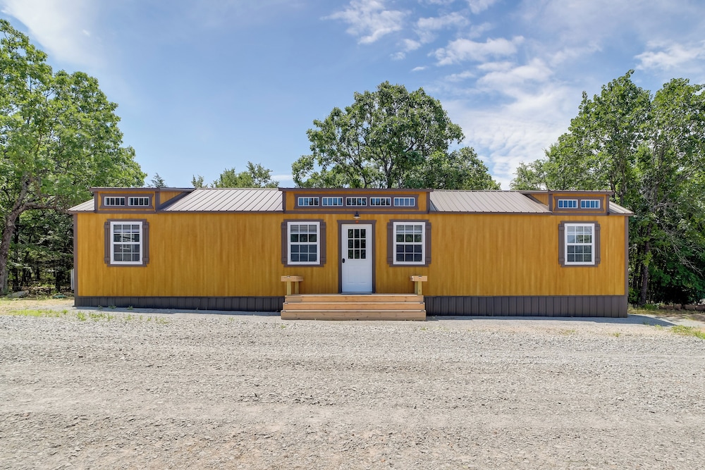 Hike, Fish & Explore: Cabin Near Eufala Lake!
