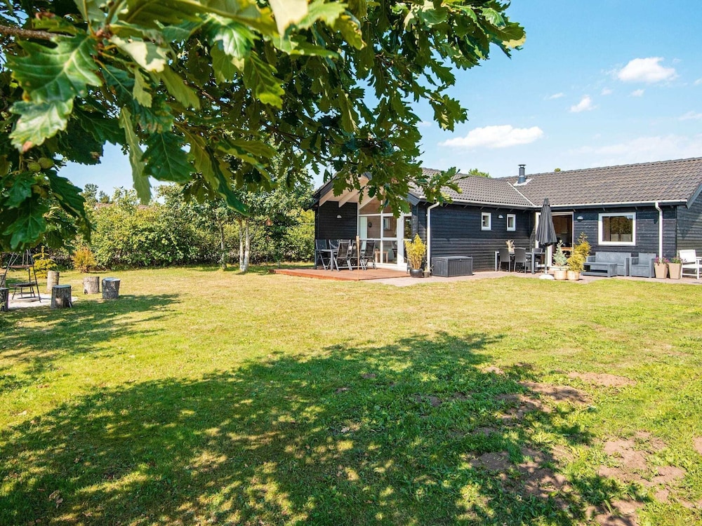 Palatial Holiday Home in Skjern near Sea view 2