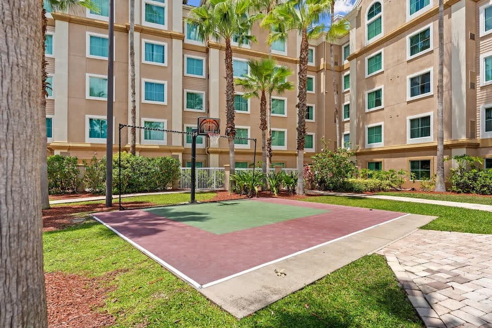 1 BR Apartment 3 Miles From Disney Springs Hs307