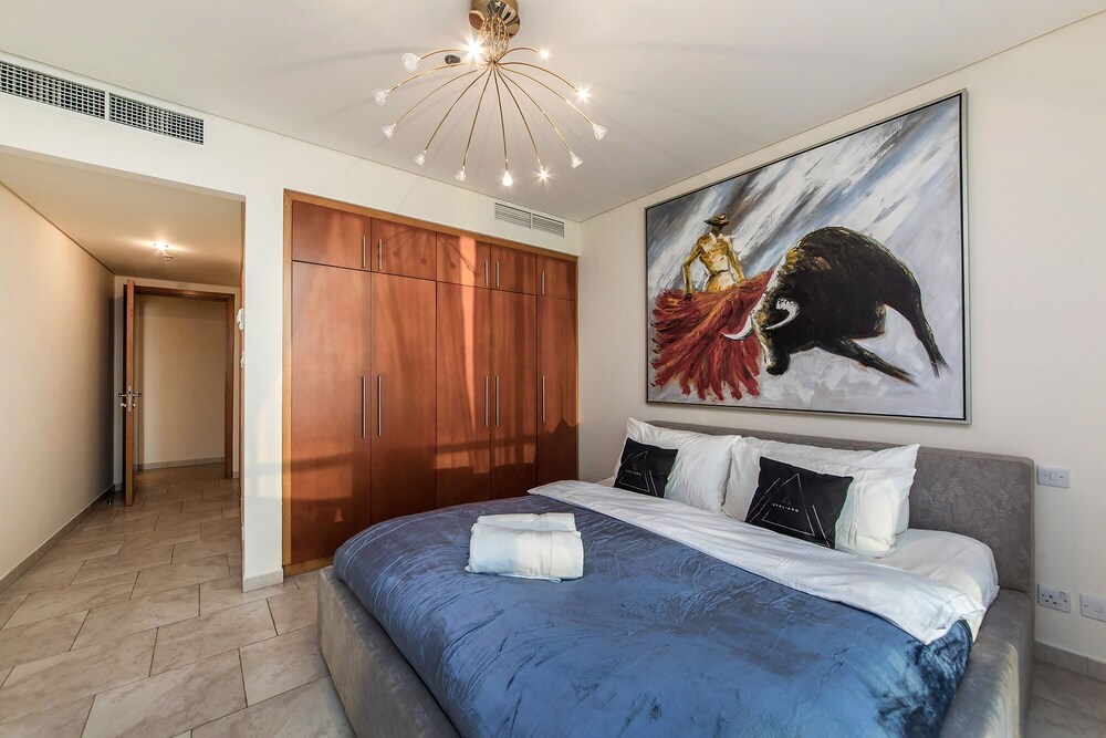 Excellent 2 bedroom at Al Fattan