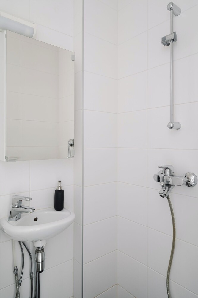 Cozy Studio Apt with Perfect Location