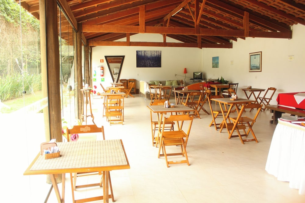 Acalanto Inn