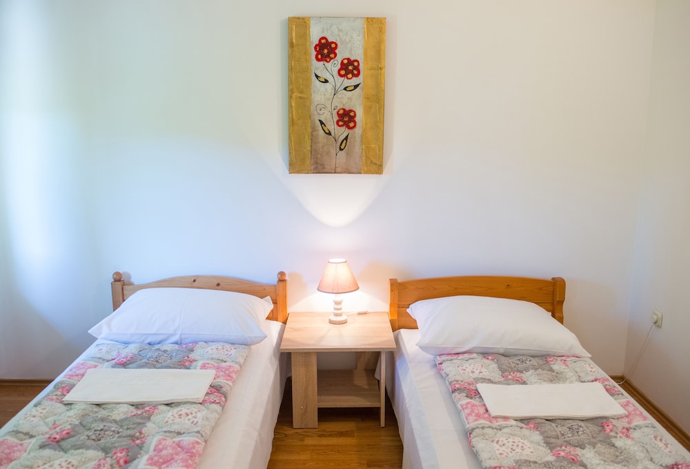 Frida Luxury Beachfront Villa view 4