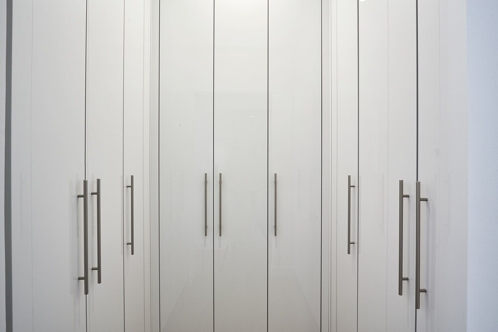 Luxurious Spacious Apt next  Hilton Area