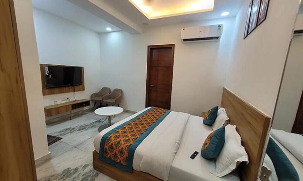 Fabhotel The Param Continental