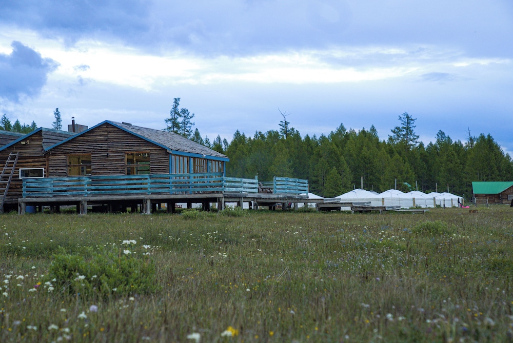 Photo 10