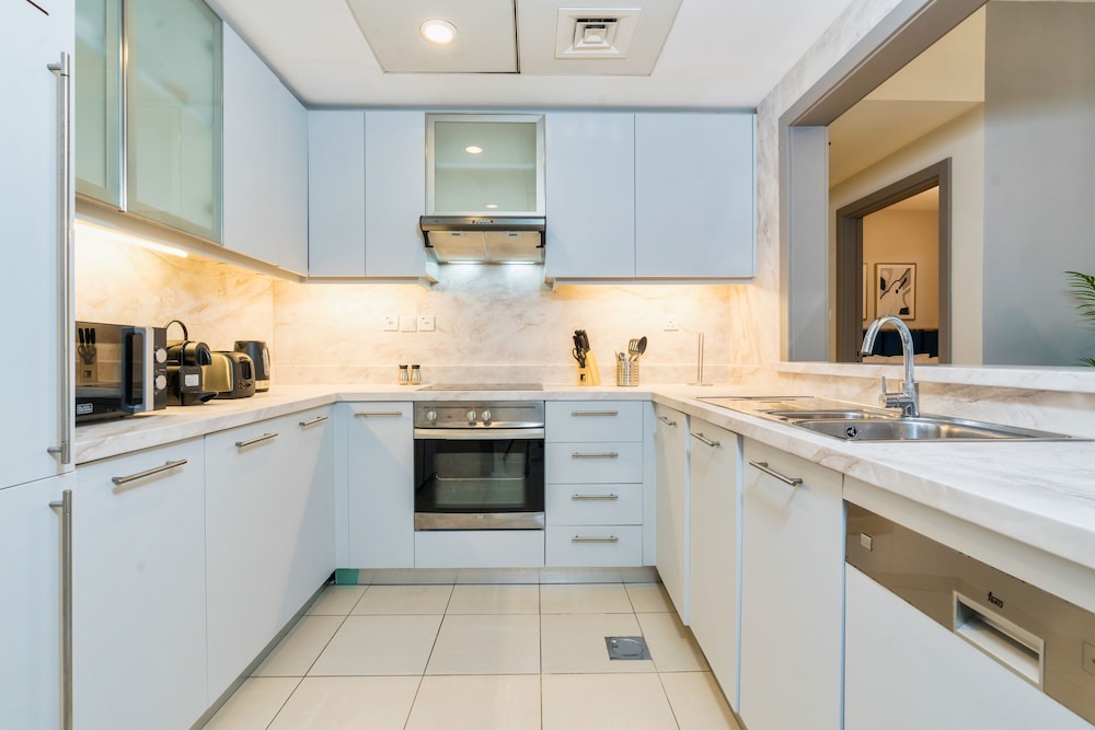 Luxurious 1B With Opera & fountains views