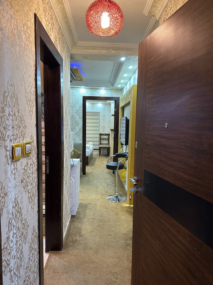 Amman Apartment With Modern Amenities