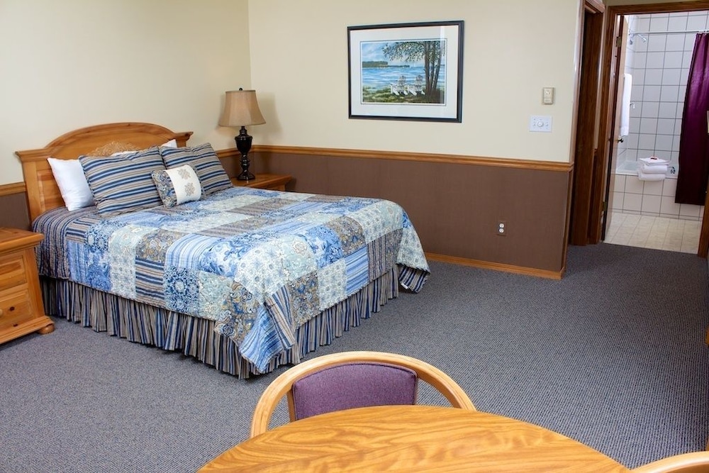 Bay Breeze Resort