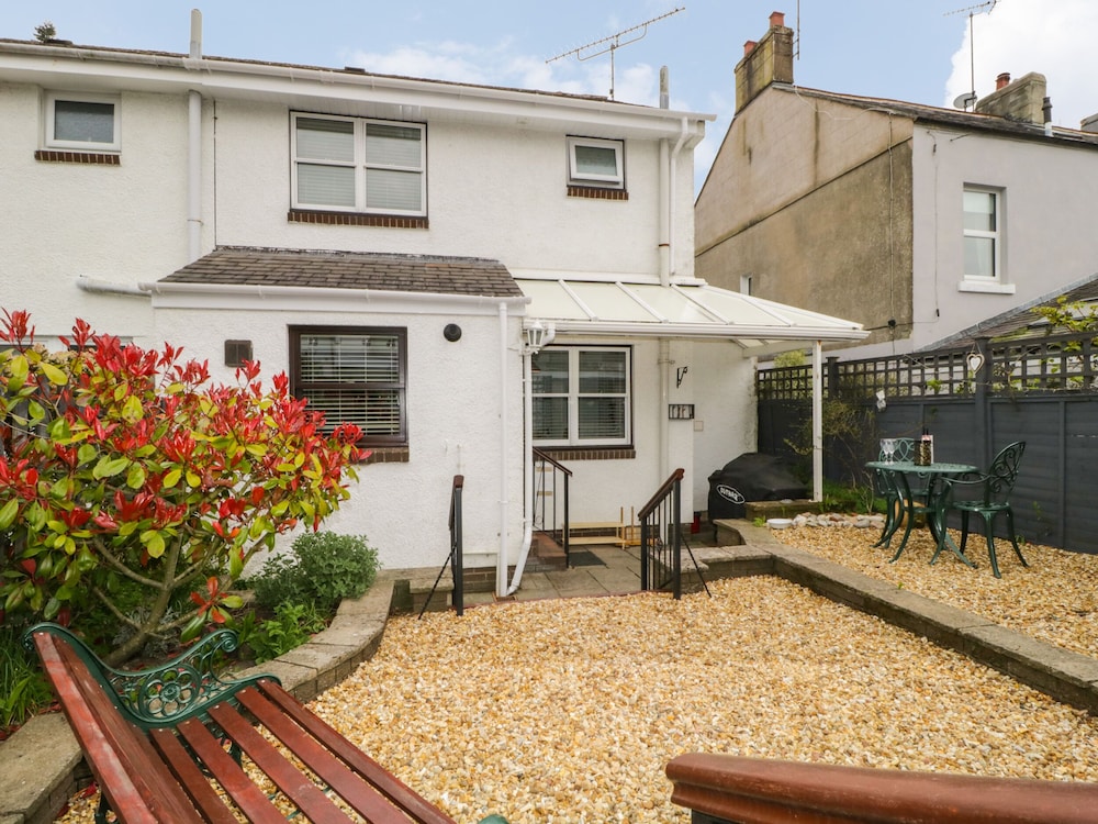 Riverside Cottage view 3