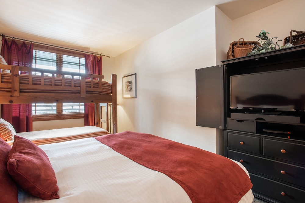 Winter Park CO - Zephyr Mountain & Fraser Crossing/Founders Pointe Condos
