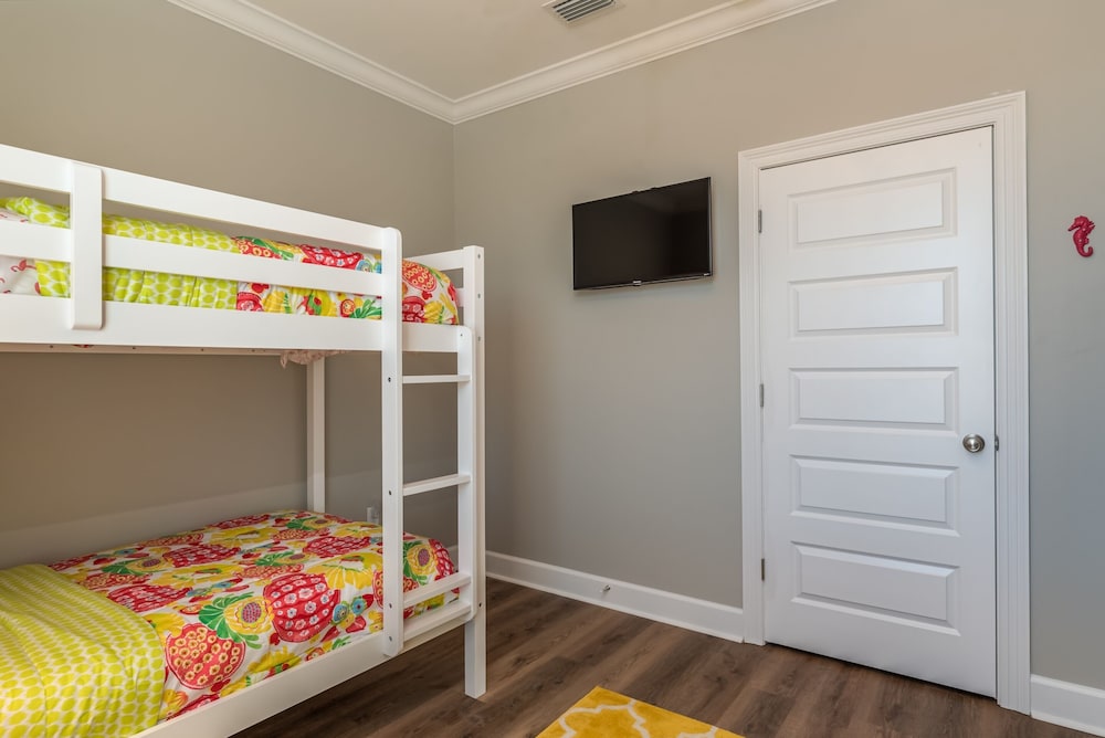 Double Down - Your Own Private Beach In The Backyard! Bayside Deck With Kayaks, Hammocks, And Even Crab Traps! 5 Bedroom Home by RedAwning view 5