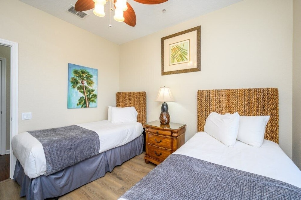 Beautiful Condo Vista Cay, Near Parks! - 3006