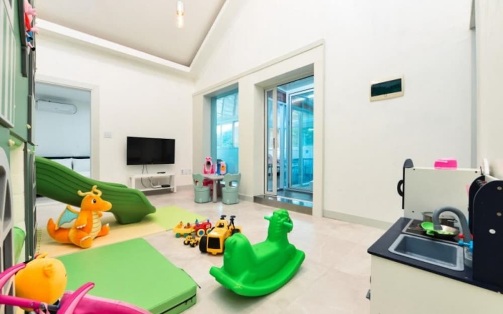 Gapyeong Shinbi Kids Pool Villa