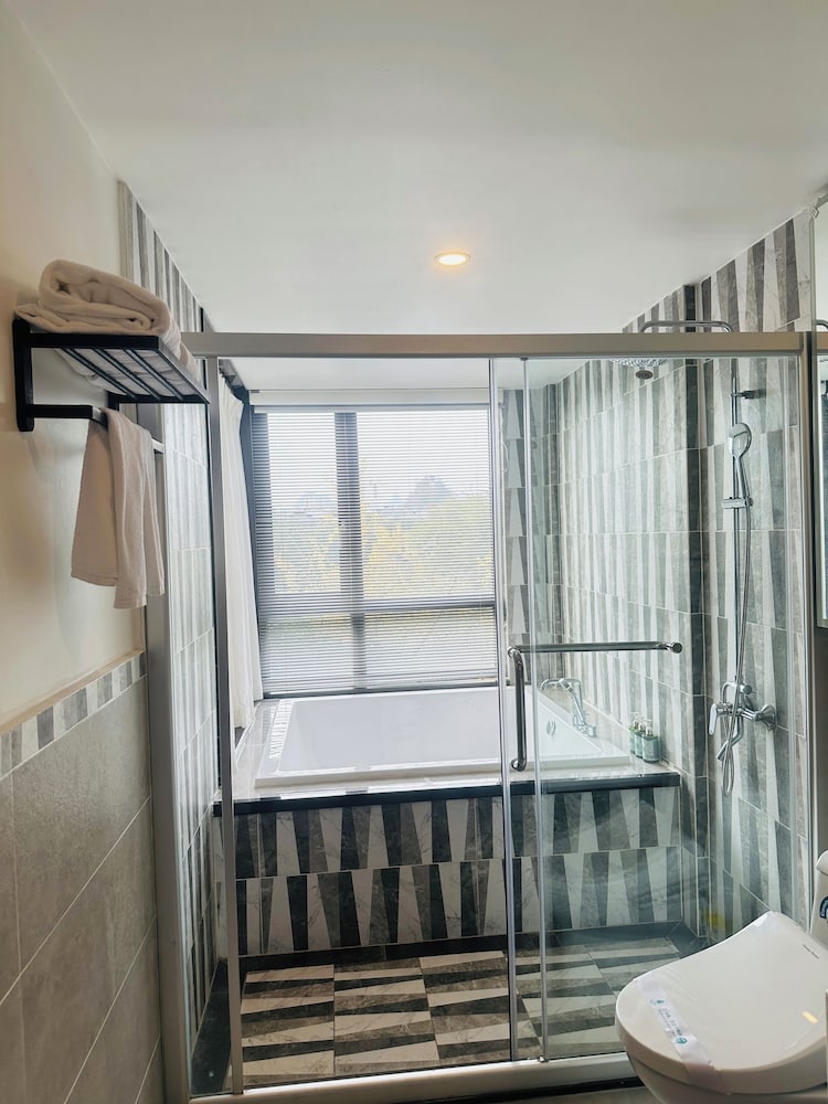 Li River Resort Villa Hotel
