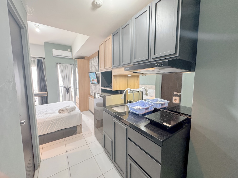 Comfortable Living Studio At Tamansari Prospero Apartment