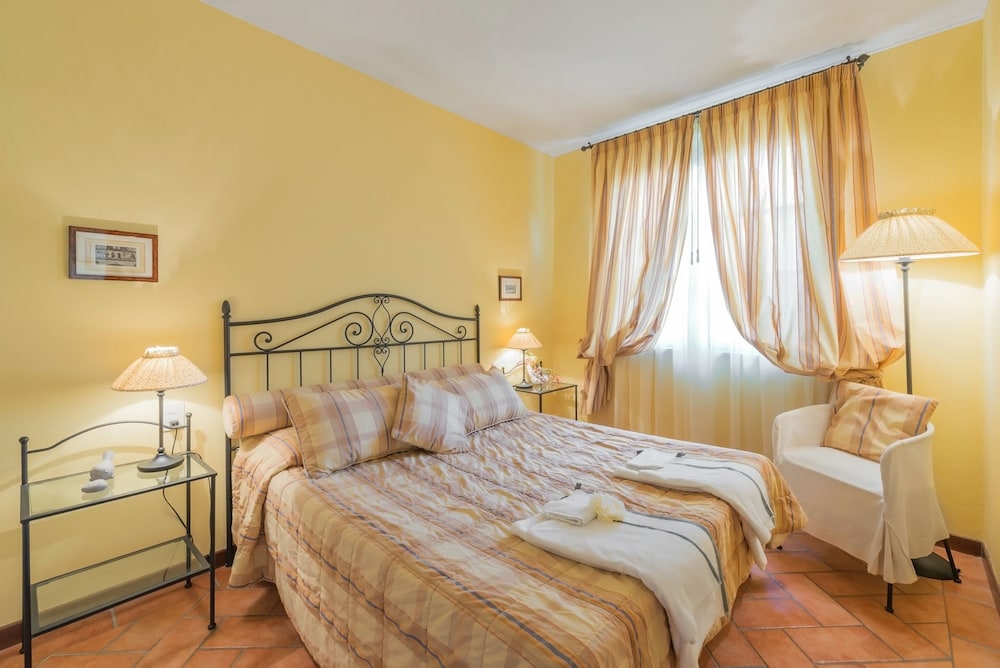 La Torre Apartments