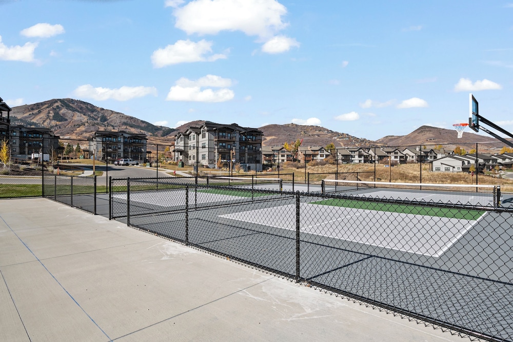 Mountain View Magic - Mayflower Lakeside