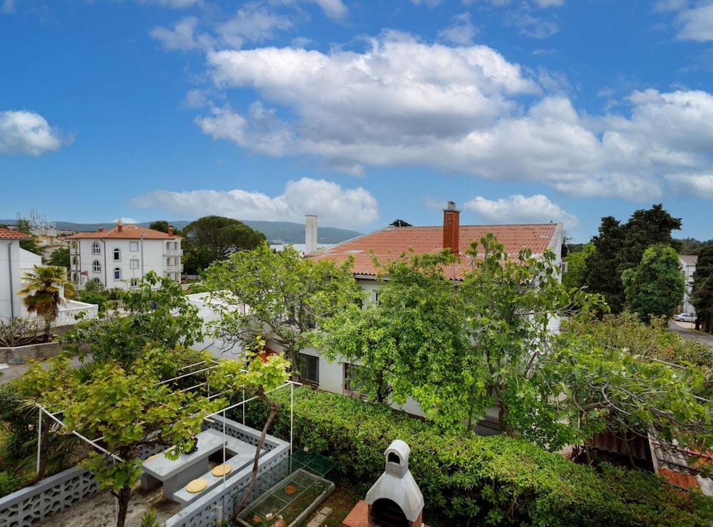 Charming and Tranquil Krk Center Apartment