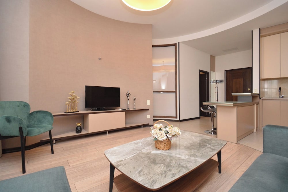 Kajaznuni street apartment on 4 floor