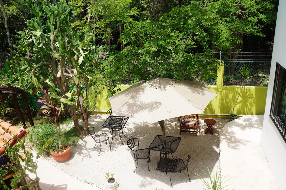 Villa Zena Liza Art Hotel