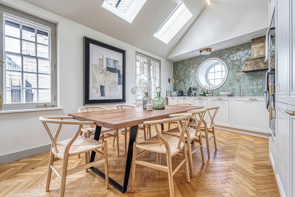 Luxury flats near Big Ben and London Eye