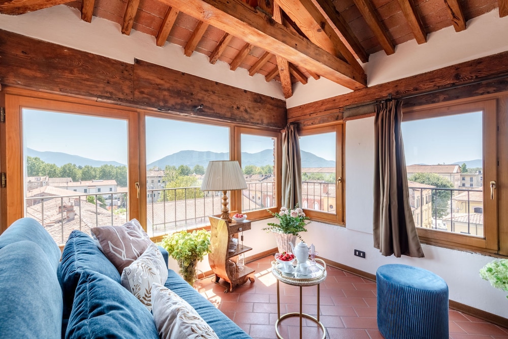 Horizon Vista Penthouse