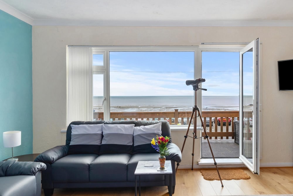 Temple Bar Apartment - Sea Front Views view 4