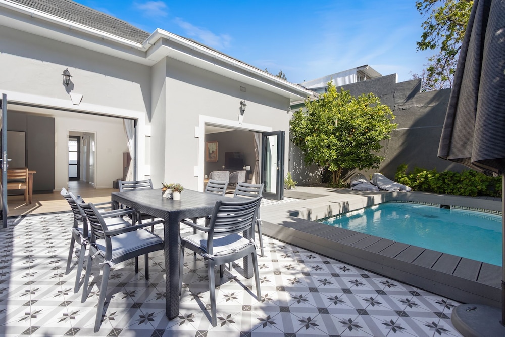 Uptown Retreat