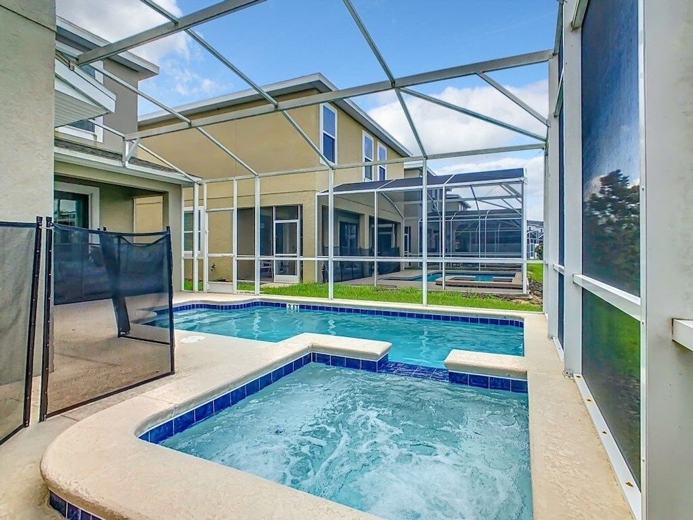 Luxury 5br Villa Near Disney Pool & Golf Retreat 5 Bedroom Villa
