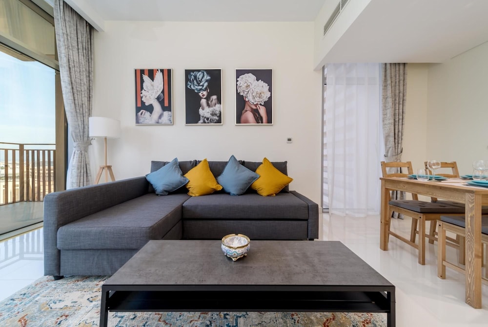 1BR Apt Brand New Spectacular Views Downtown