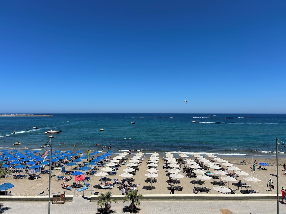Seaview Paradise
