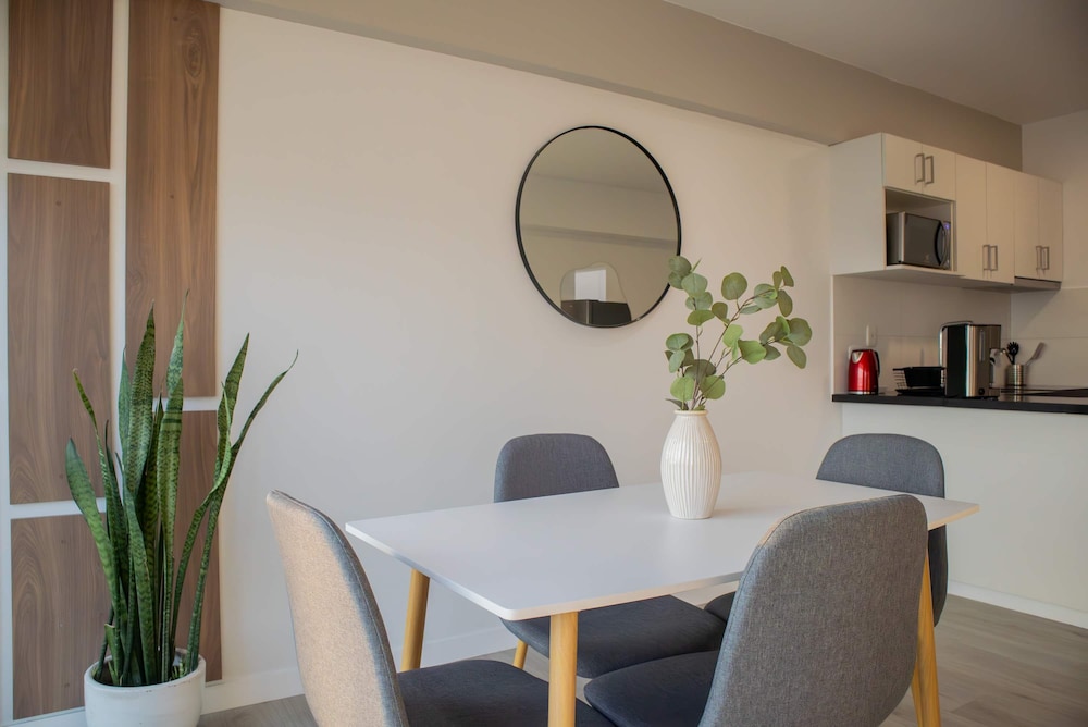 w Minimalist 2BR w Balcony in Barranco
