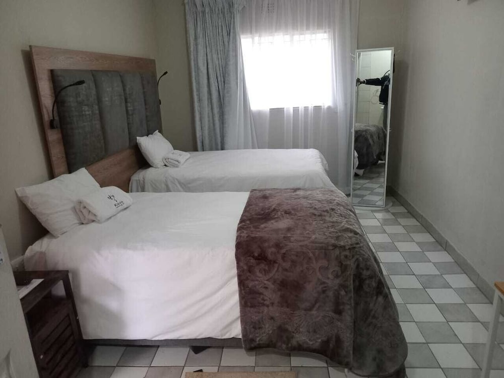 Kololo at 399 Guesthouse & Conference