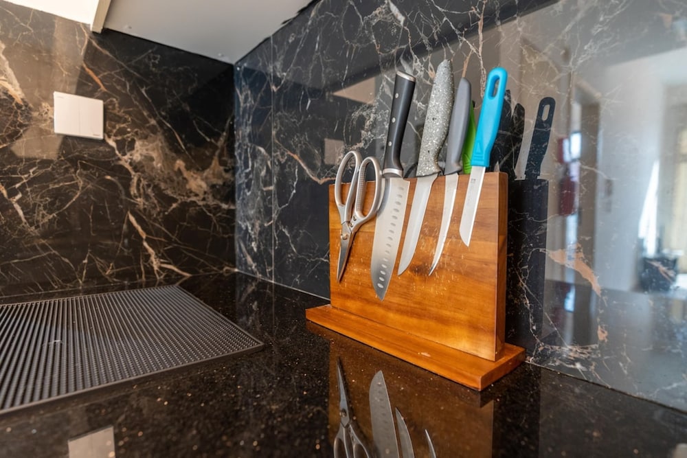 Bright & Spacious 1BD Flat With Balconydubai JVC