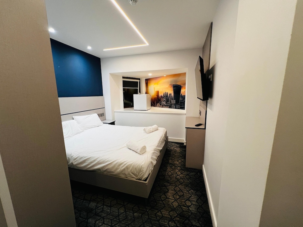 Ilford Vacations - Ilford Grand Hotel - Property Image 10