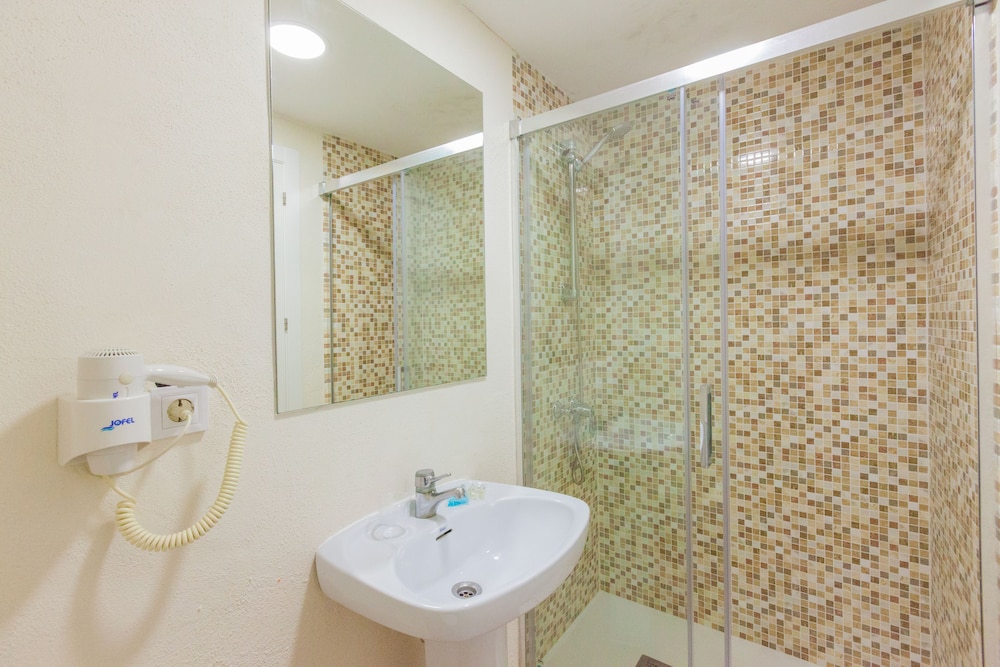 Hostal Baleàric - Adults Only